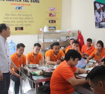 Công ty TNHH Hương Việt Sinh tổ chức khóa đào tạo nâng cao kỹ thuật chế biến món ăn cho đội ngũ Đầu bếp